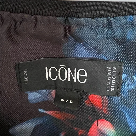 Bomber jacket - Picture 3 of 4